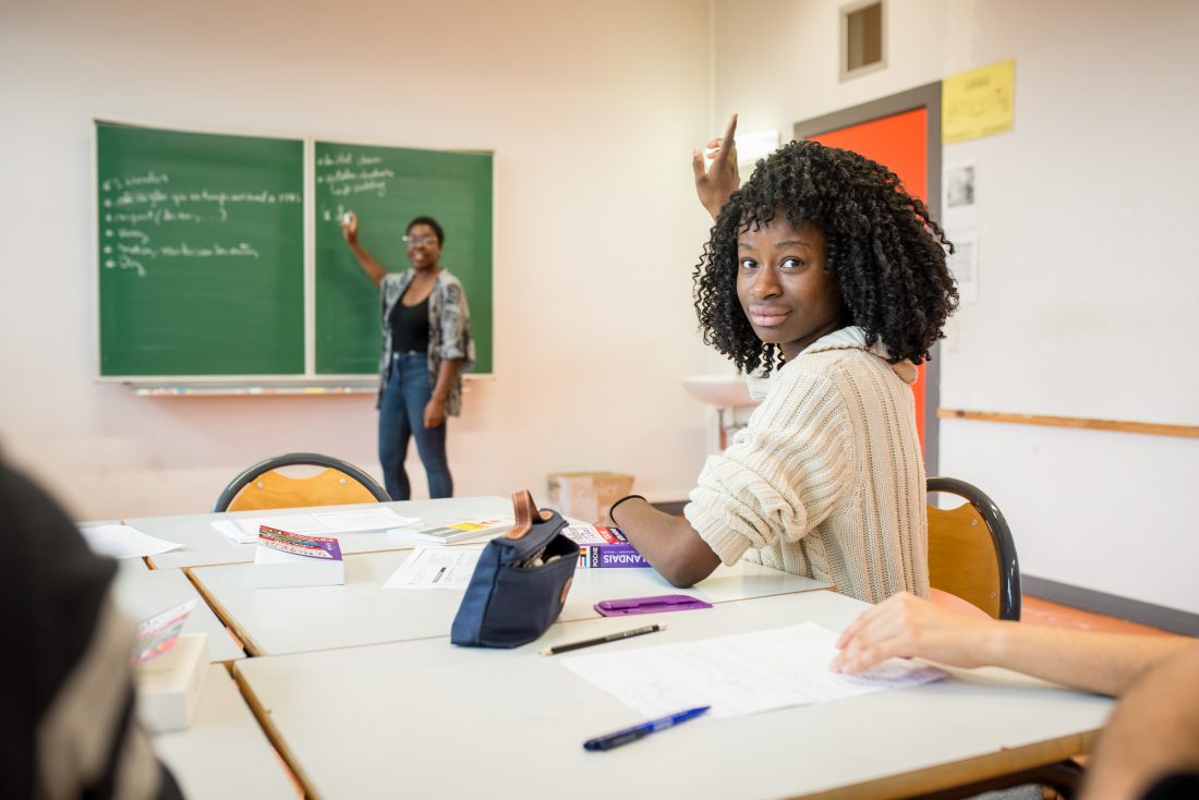 Je suis bien inscrit dans un établissement partenaire et je veux qu'on m'aide